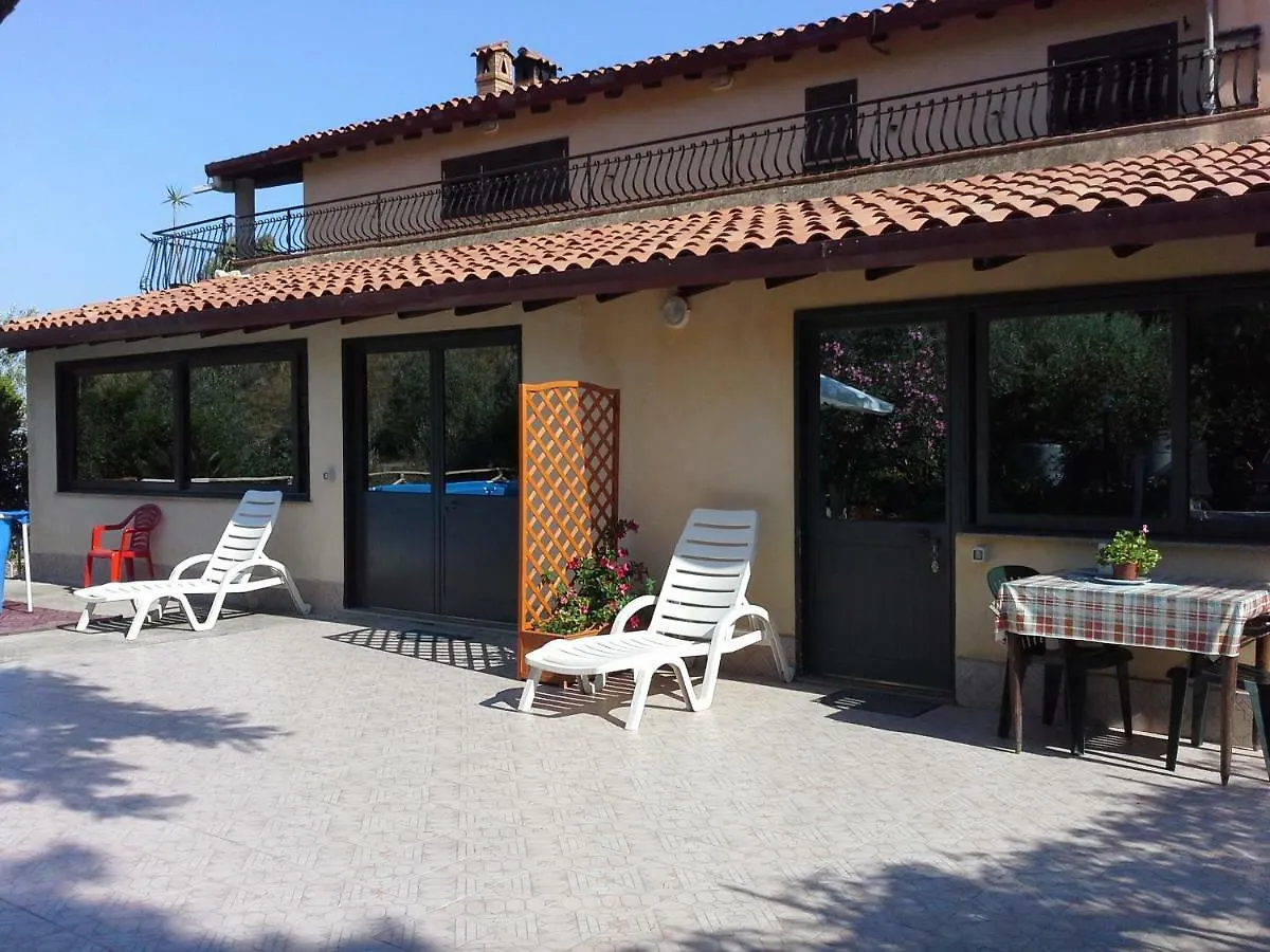Сasa de vacaciones A Casa Da Paola Villa Taormina Italia